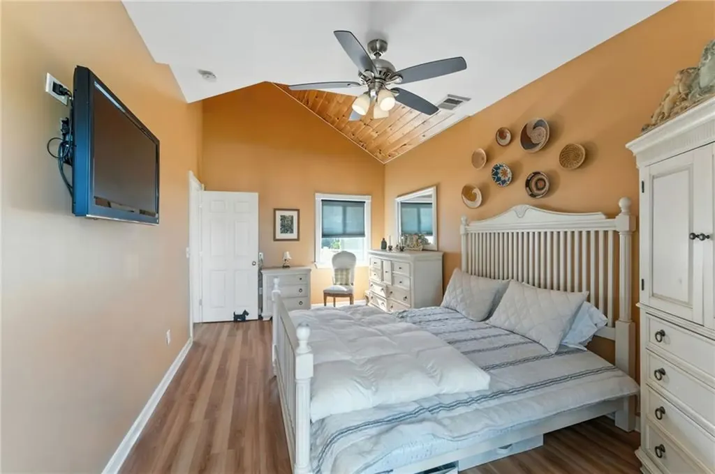 17 Montauk Avenue Westerly RI 02891