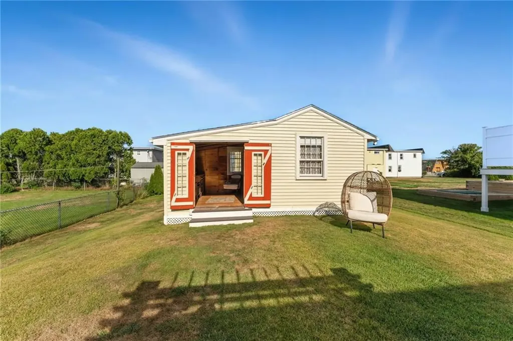 17 Montauk Avenue Westerly RI 02891
