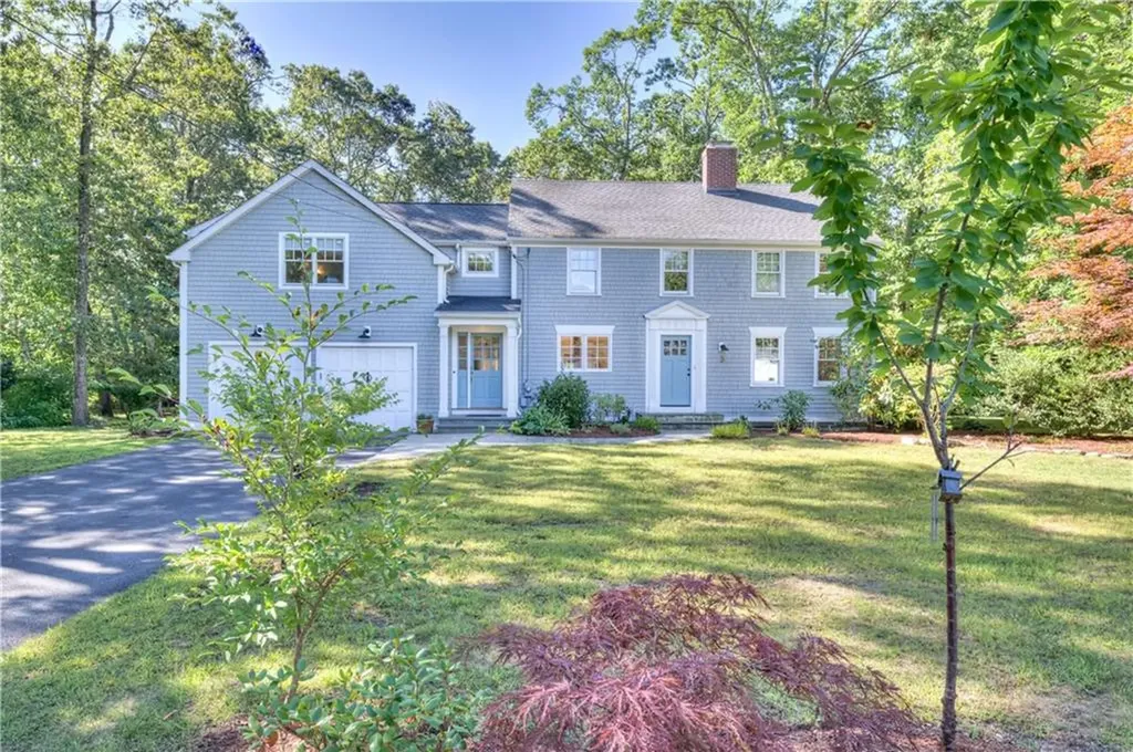 3 Echo Drive Barrington RI 02806