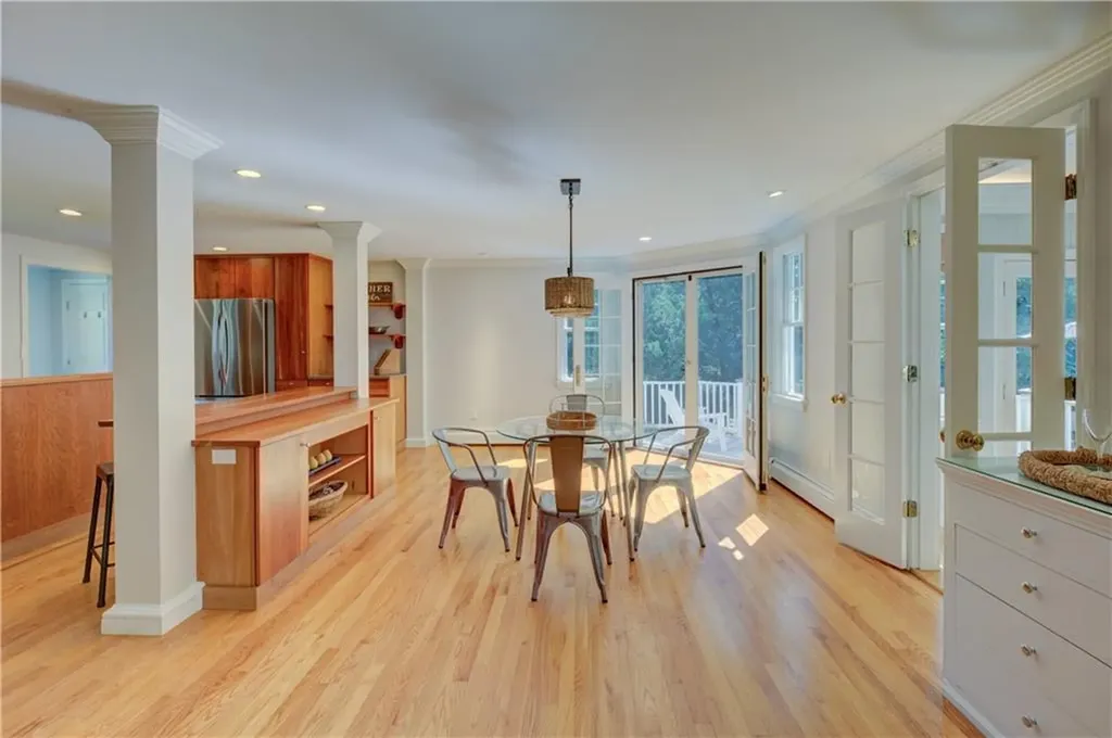 3 Echo Drive Barrington RI 02806