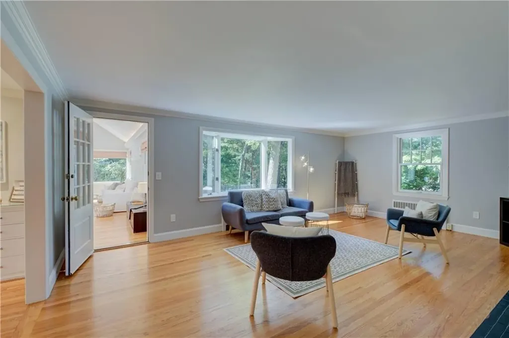 3 Echo Drive Barrington RI 02806