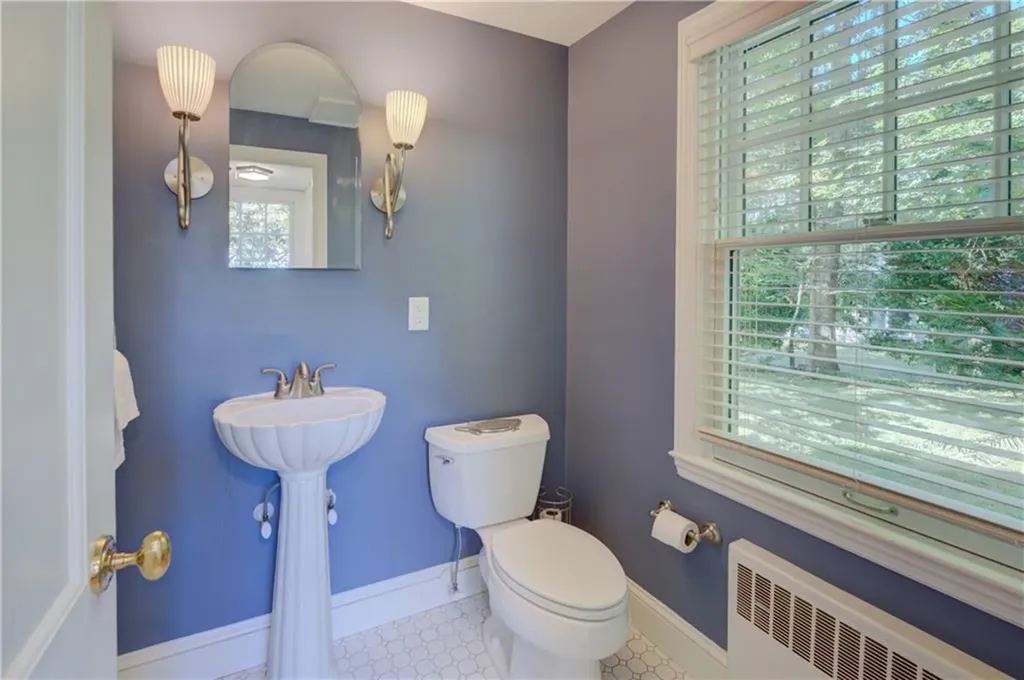 3 Echo Drive Barrington RI 02806