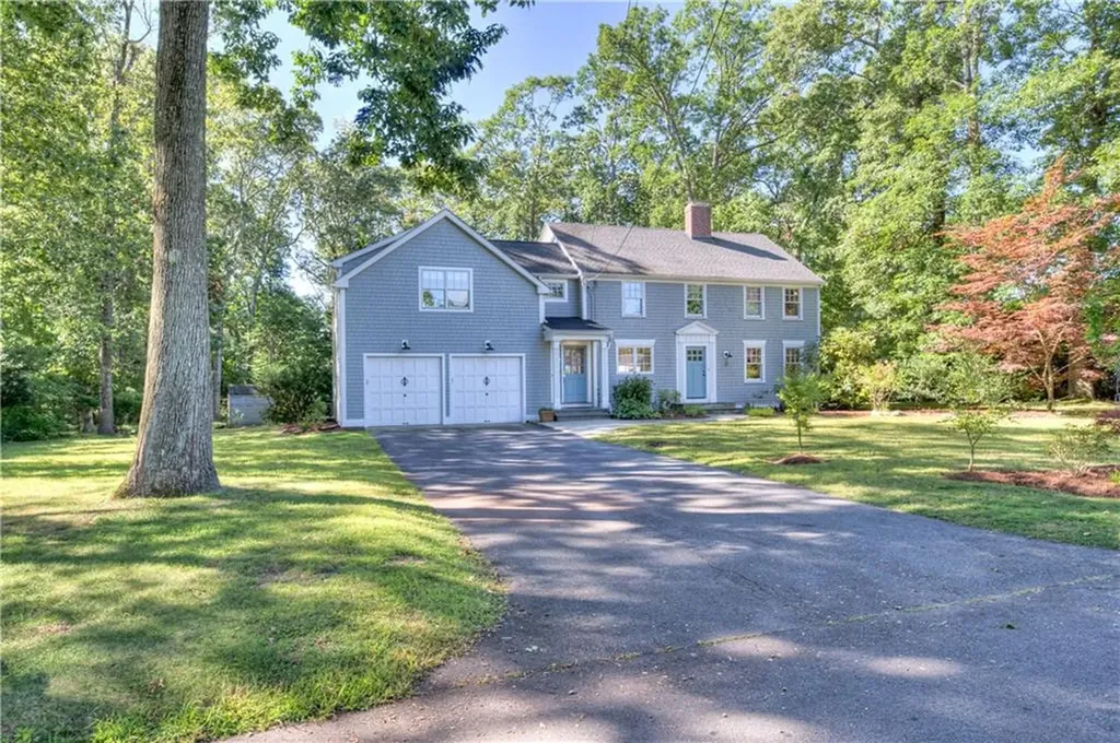 3 Echo Drive Barrington RI 02806