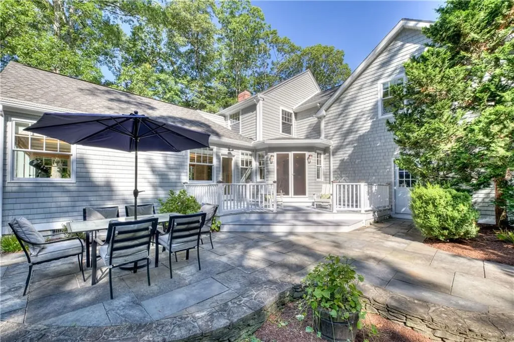3 Echo Drive Barrington RI 02806