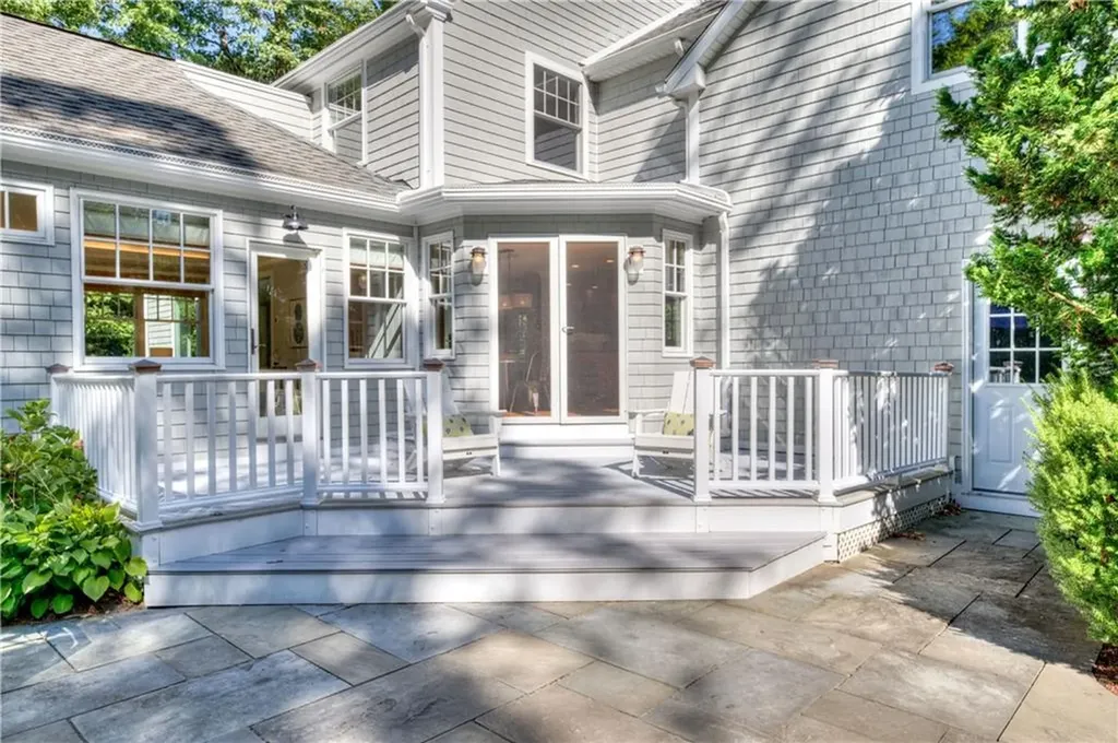 3 Echo Drive Barrington RI 02806