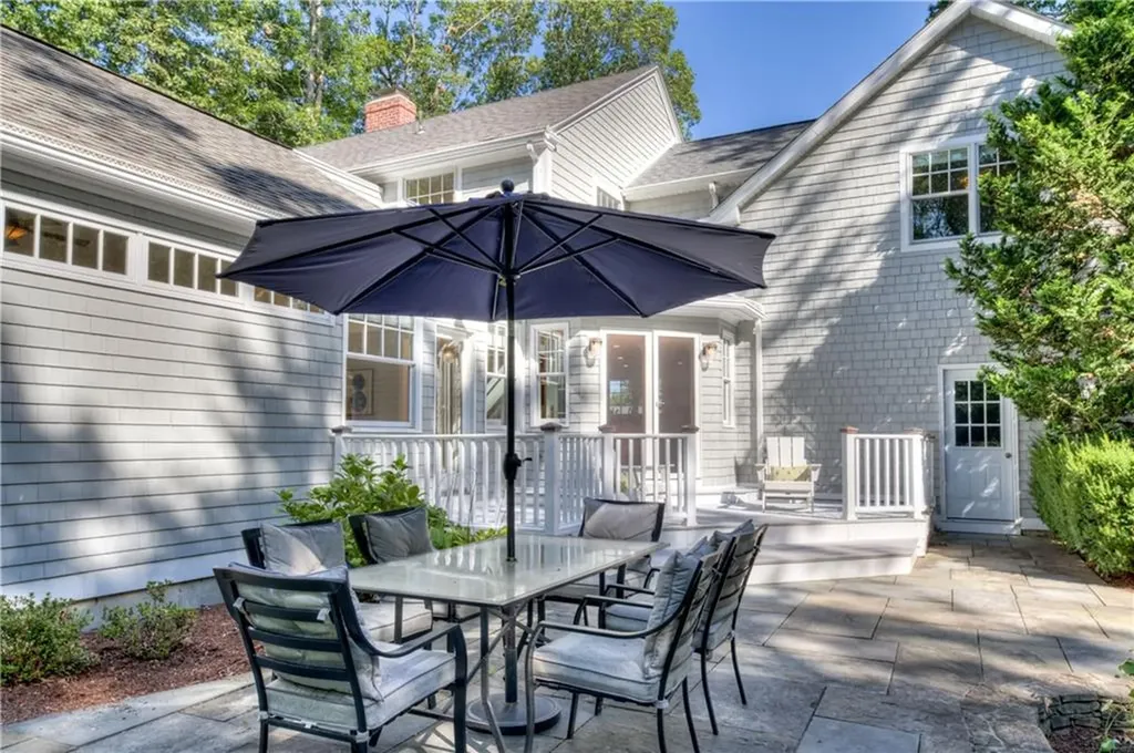 3 Echo Drive Barrington RI 02806