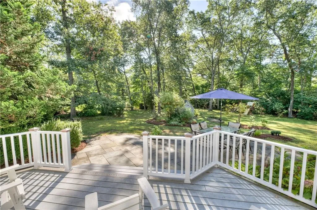 3 Echo Drive Barrington RI 02806