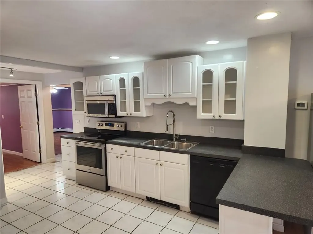 57 Lonsdale Street West Warwick RI 02893