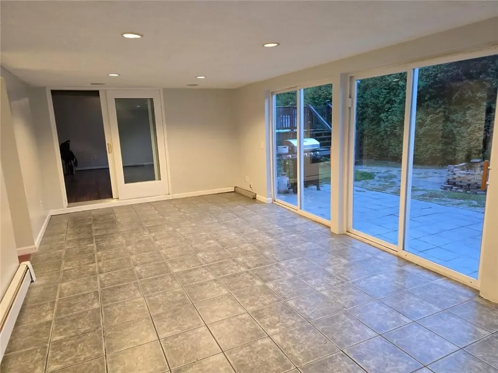57 Lonsdale Street West Warwick RI 02893