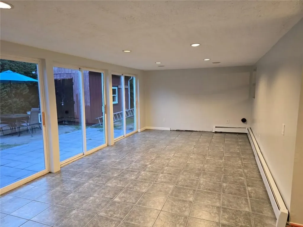 57 Lonsdale Street West Warwick RI 02893
