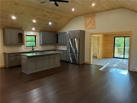 165 Scrabbletown Road North Kingstown RI 02852