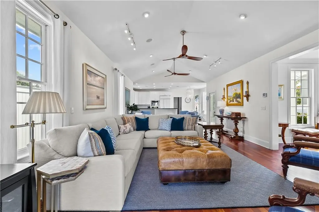 59 Carnegie Harbor Drive Portsmouth RI 02871