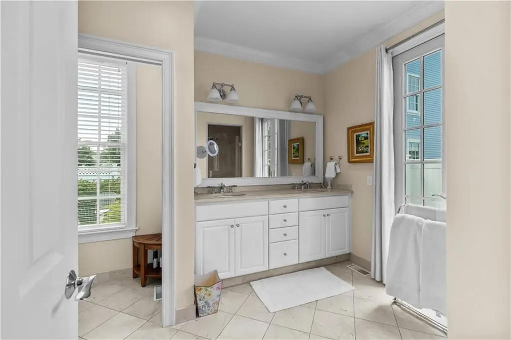 59 Carnegie Harbor Drive Portsmouth RI 02871