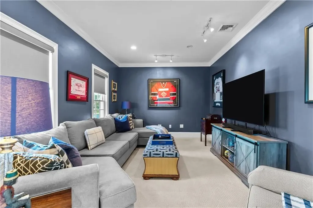 59 Carnegie Harbor Drive Portsmouth RI 02871