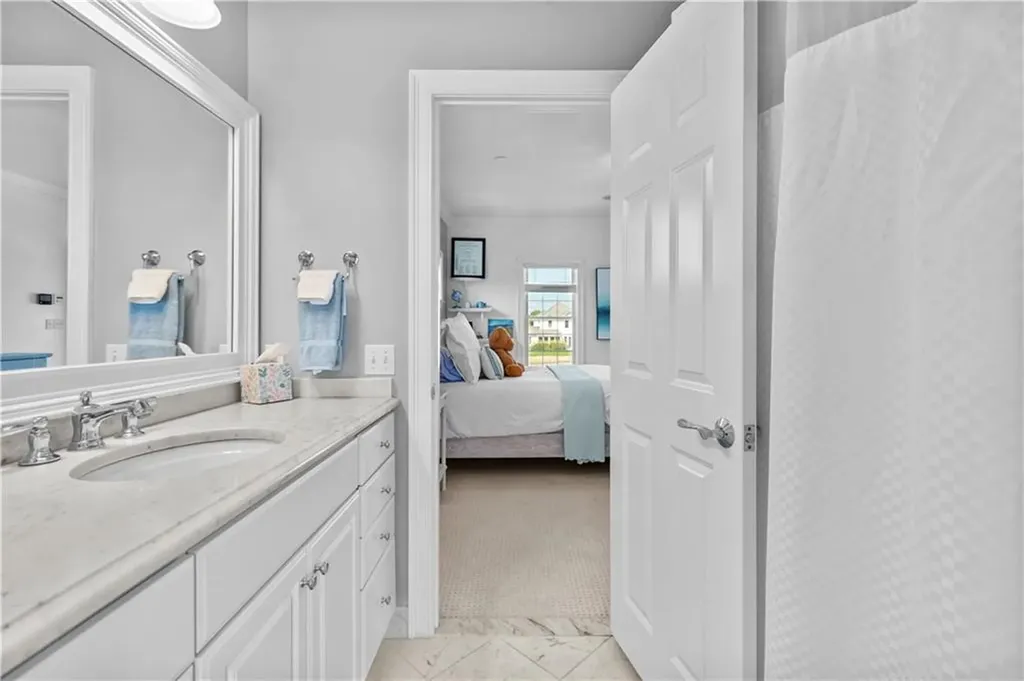 59 Carnegie Harbor Drive Portsmouth RI 02871
