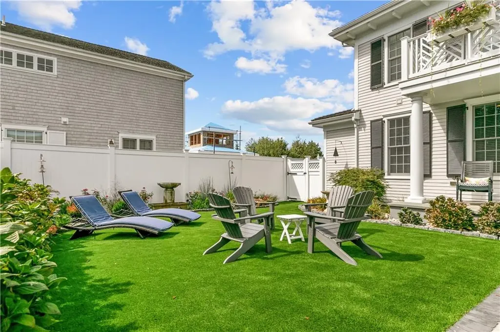 59 Carnegie Harbor Drive Portsmouth RI 02871