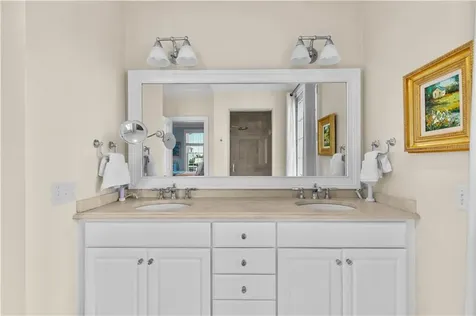 59 Carnegie Harbor Drive Portsmouth RI 02871