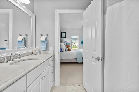 59 Carnegie Harbor Drive Portsmouth RI 02871