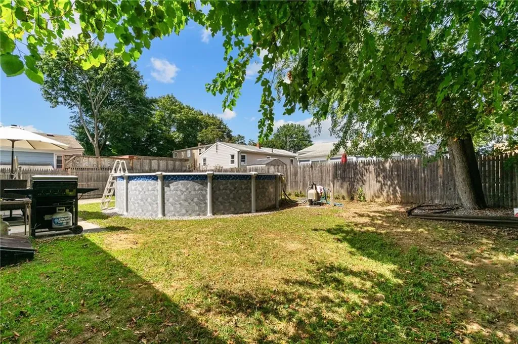 35 Auburn Avenue Johnston RI 02919