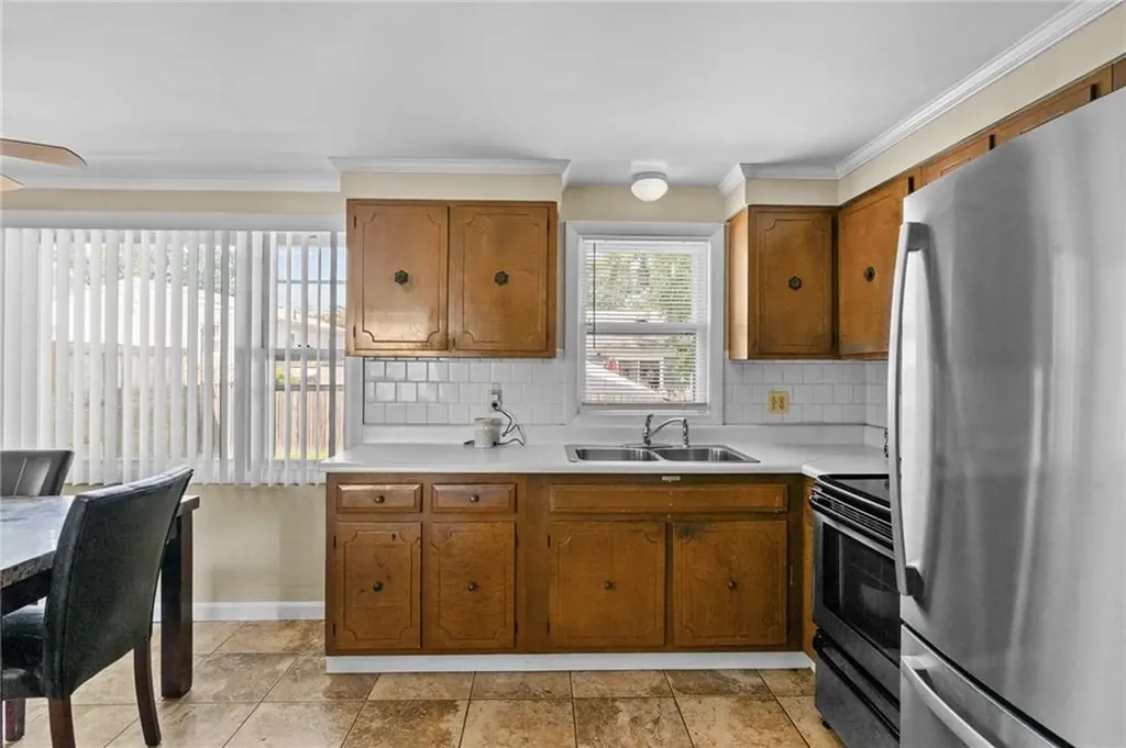 35 Auburn Avenue Johnston RI 02919