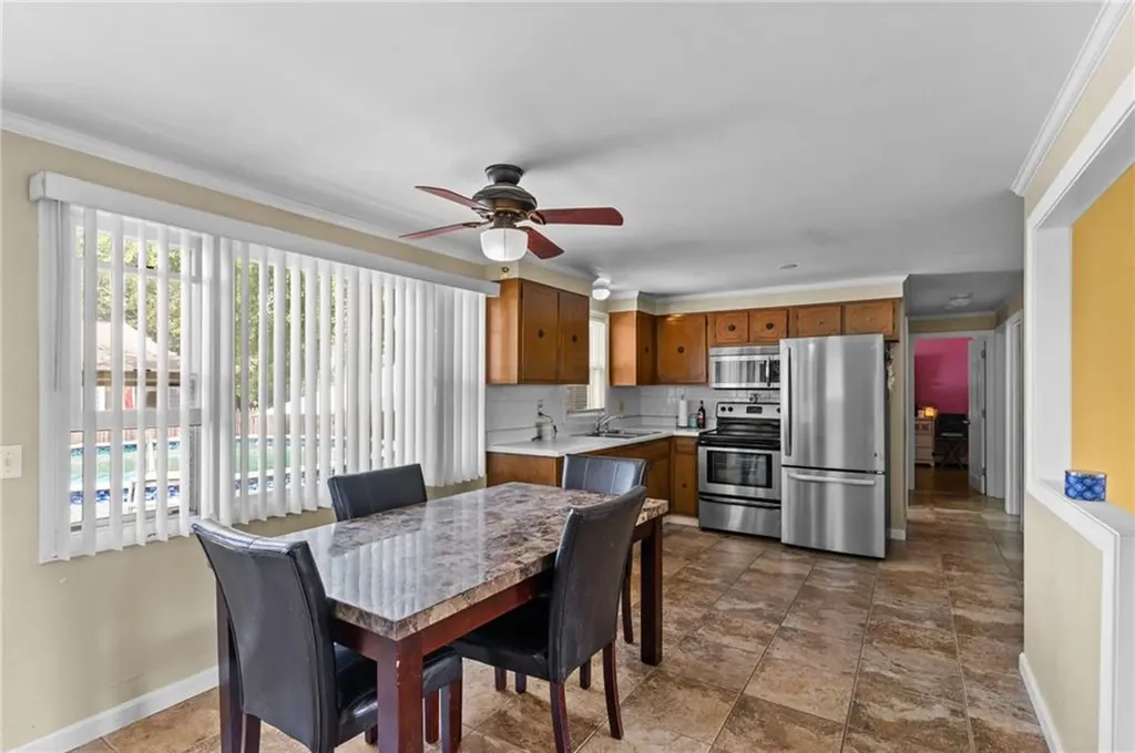35 Auburn Avenue Johnston RI 02919