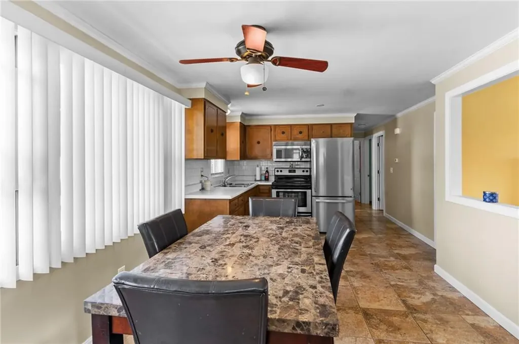 35 Auburn Avenue Johnston RI 02919