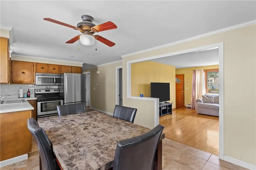 35 Auburn Avenue Johnston RI 02919