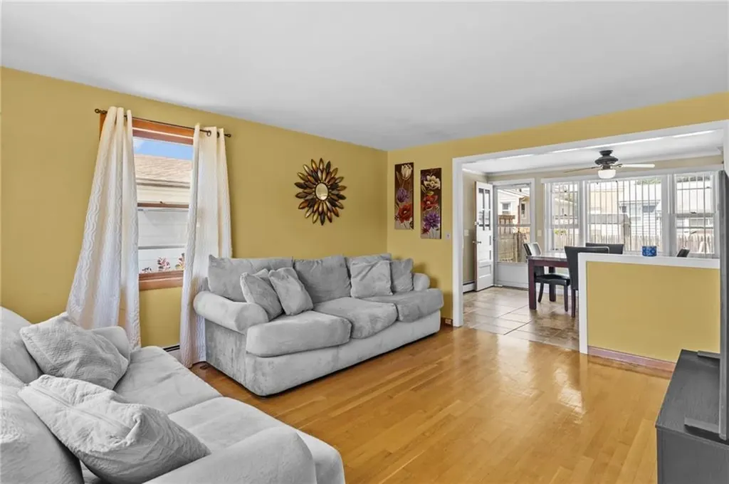 35 Auburn Avenue Johnston RI 02919