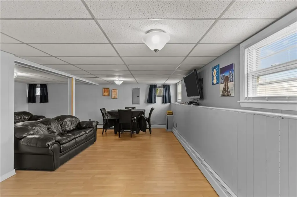 35 Auburn Avenue Johnston RI 02919