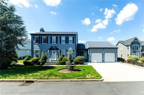 9 East Lake View Drive North Providence RI 02904