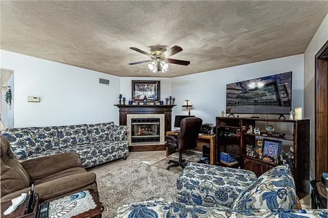 9 East Lake View Drive North Providence RI 02904