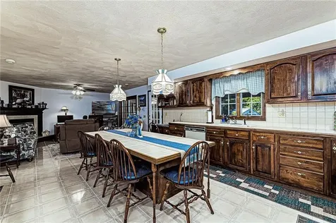 9 East Lake View Drive North Providence RI 02904