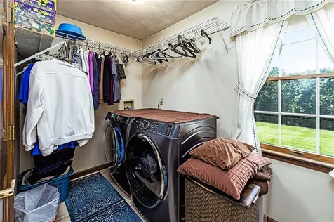 9 East Lake View Drive North Providence RI 02904