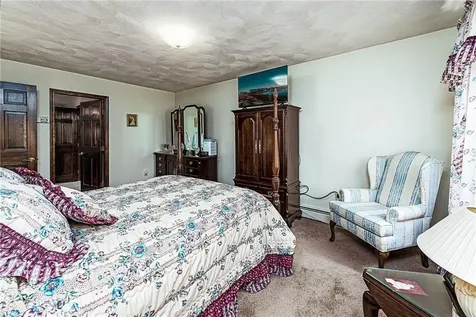 9 East Lake View Drive North Providence RI 02904