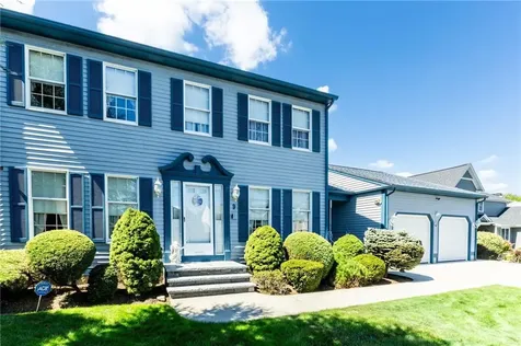 9 East Lake View Drive North Providence RI 02904