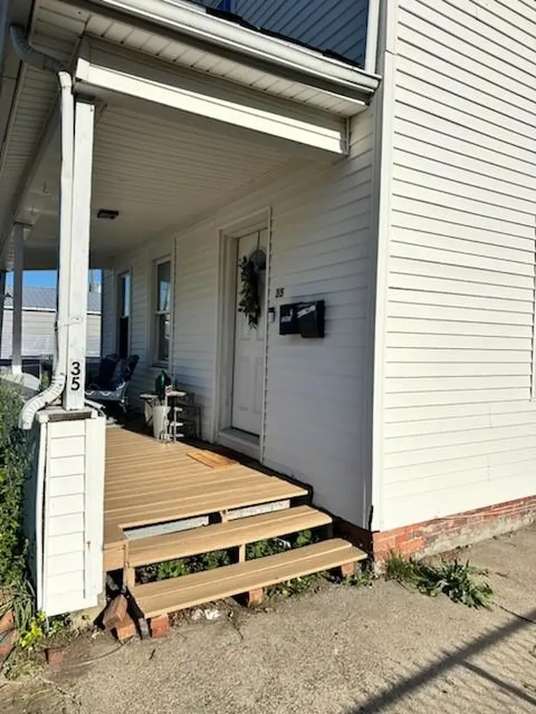 35 Manson Avenue Warwick RI 02888