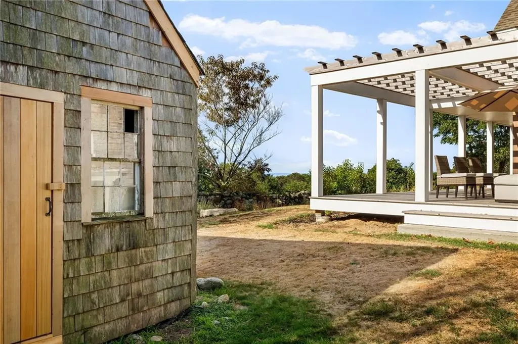 804 Mohegan Trail Block Island RI 02807