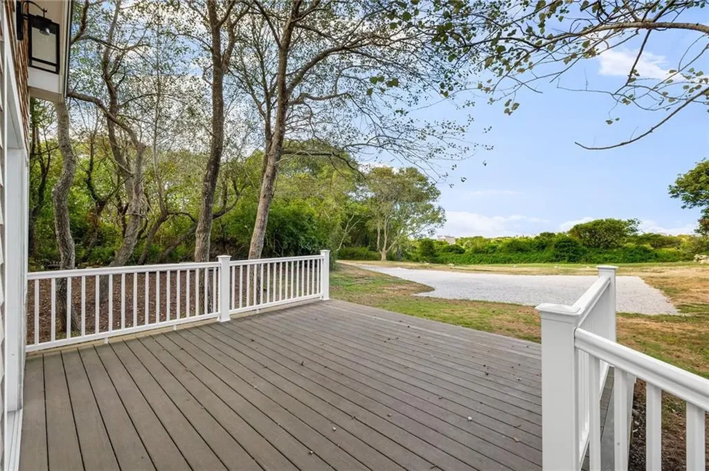 804 Mohegan Trail Block Island RI 02807