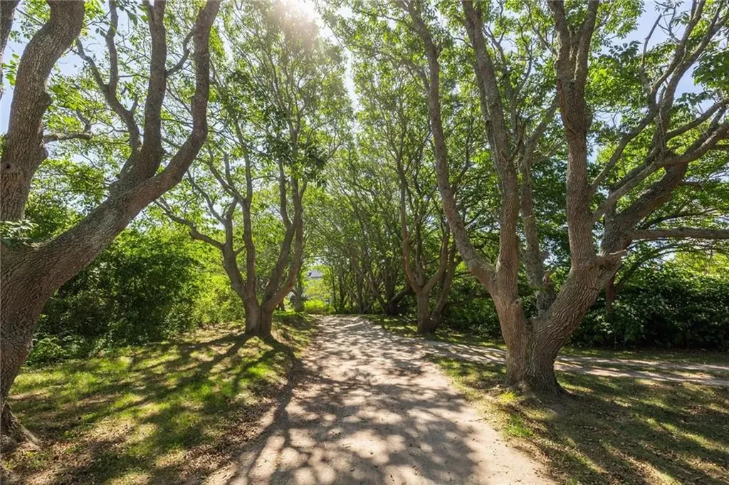 804 Mohegan Trail Block Island RI 02807