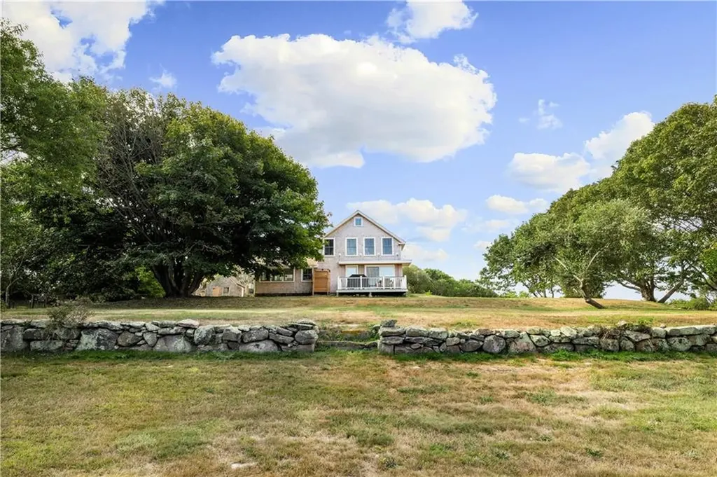 804 Mohegan Trail Block Island RI 02807