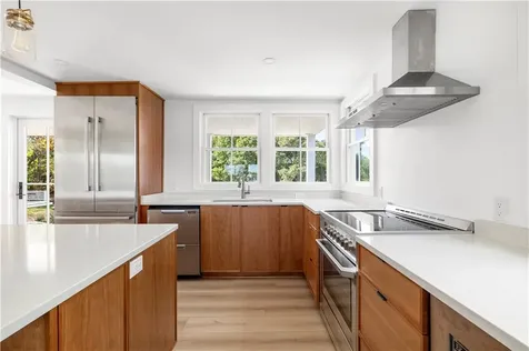 804 Mohegan Trail Block Island RI 02807