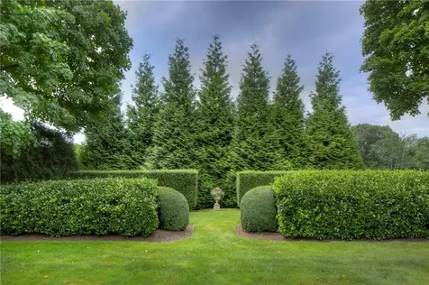 50 Eastover & Lot Road Portsmouth RI 02871