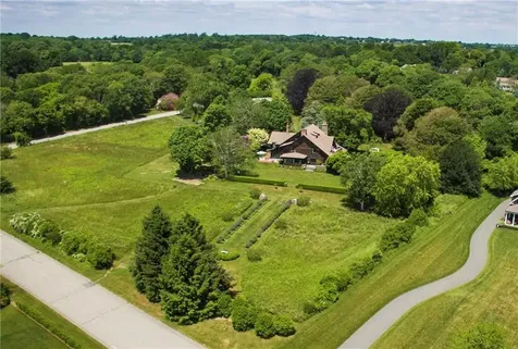 50 Eastover & Lot Road Portsmouth RI 02871