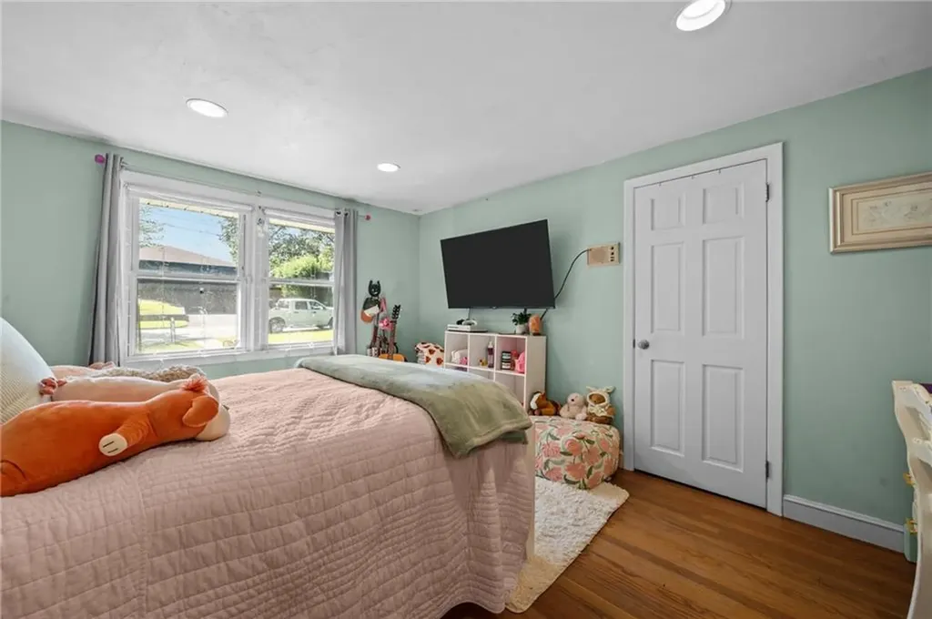 45 Algonquin Drive Warwick RI 02888