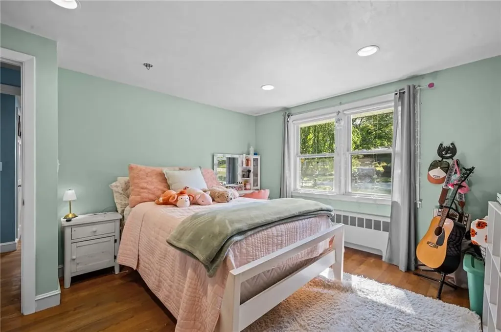 45 Algonquin Drive Warwick RI 02888