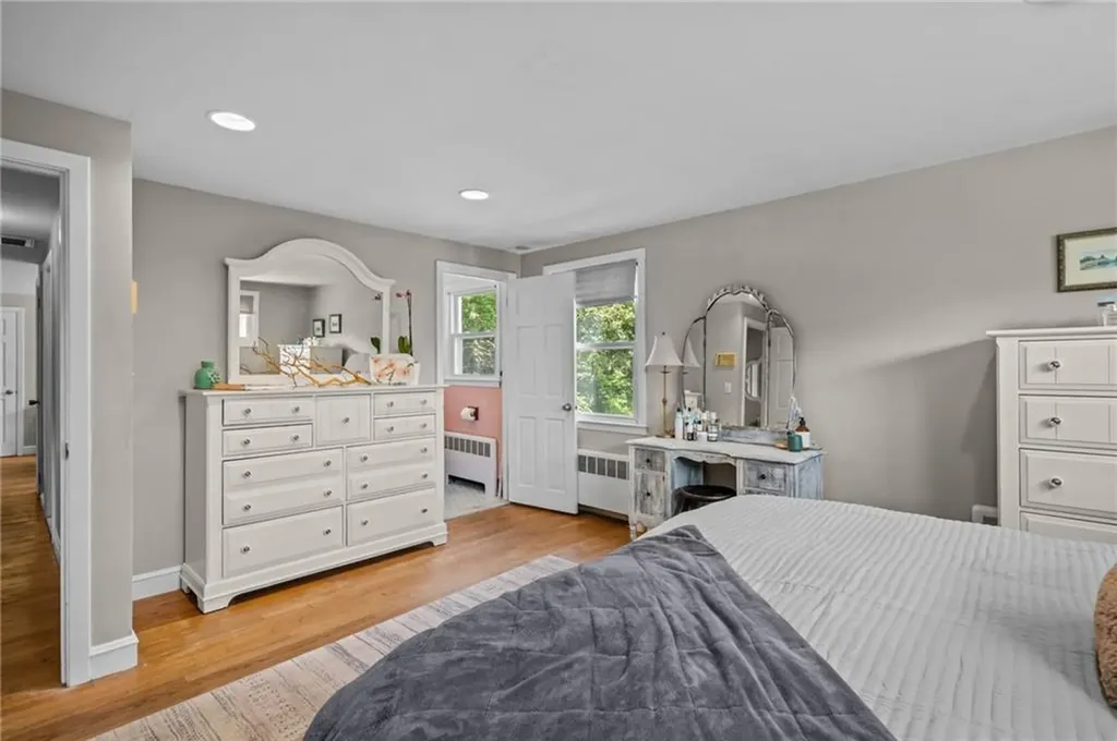 45 Algonquin Drive Warwick RI 02888