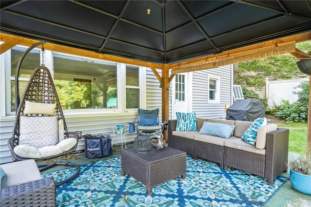 45 Algonquin Drive Warwick RI 02888