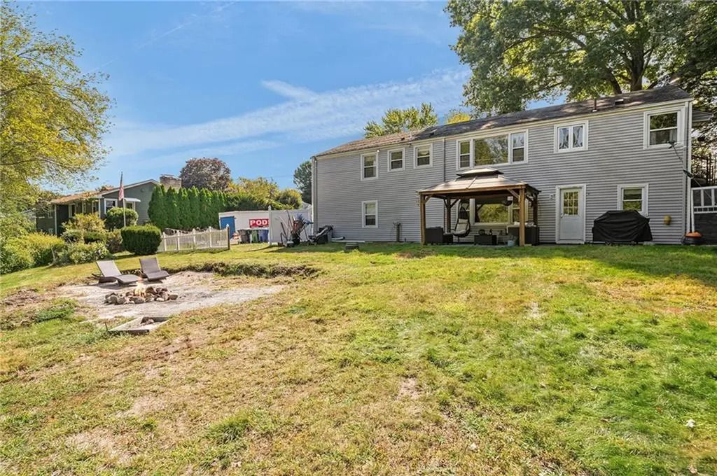 45 Algonquin Drive Warwick RI 02888