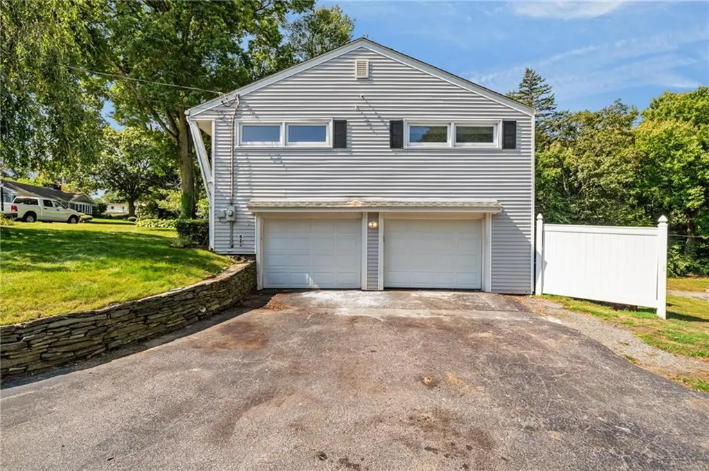 45 Algonquin Drive Warwick RI 02888