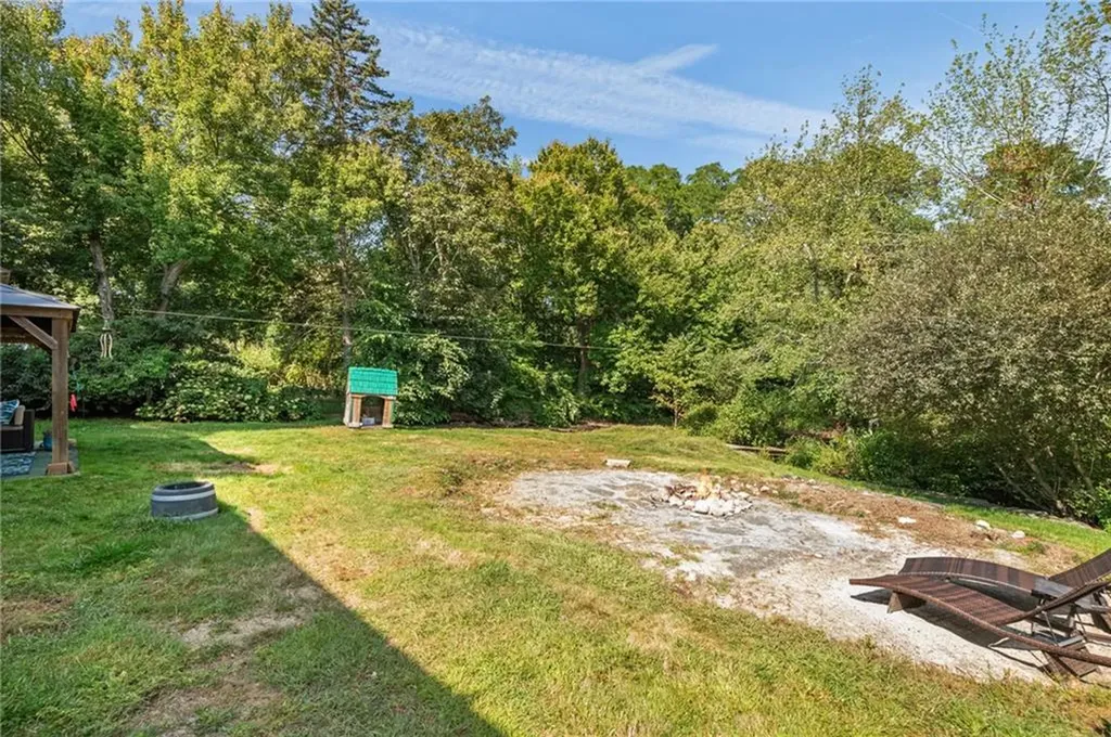 45 Algonquin Drive Warwick RI 02888